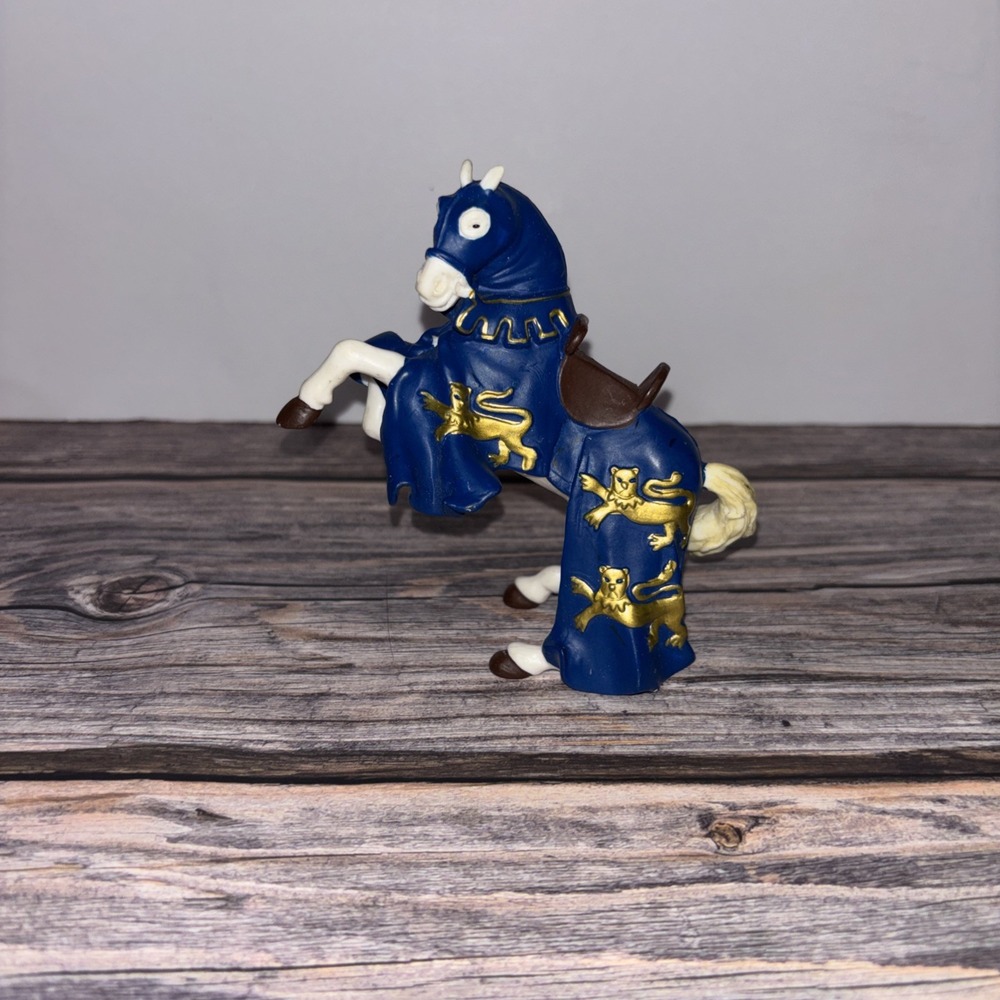 2001 Papo Blue & Gold King Richard's Horse 5" PVC Figure